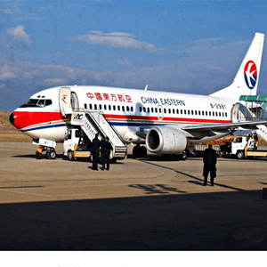 嘉峪关酒泉空运公司航空快运业稳步发展的原因是什么？